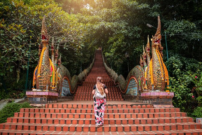 Private Tour Chiang Mai Including Wat Doi Suthep and Wat Suan Dok