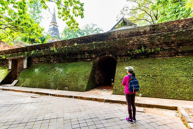 Private Tour: Discover 8 Chiang Mai Temples & Cruise Along Mae Ping River