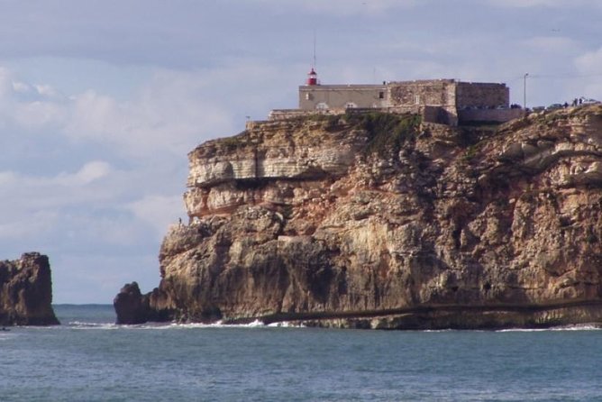 Private Tour: Discovery Fishing Village of Nazaré and the Giant Waves With Traditional Lunch