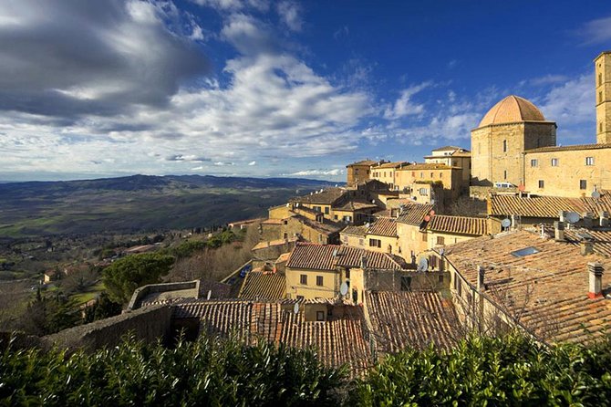 Private Tour From Livorno Port to San Gimignano & Volterra