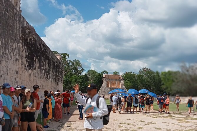 Private Tour in Chichenitza With a History Teacher and Official Guide