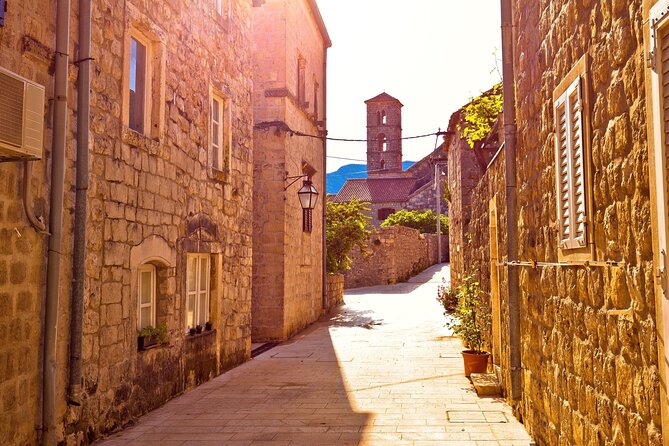 Private Tour of the Best of Dubrovnik – Sightseeing, Food & Culture With a Local