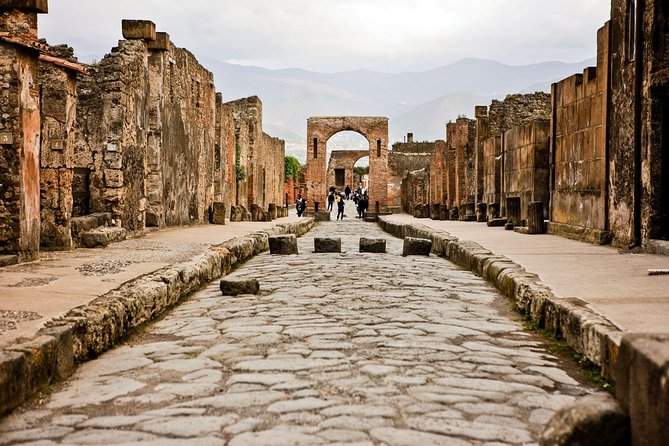 Private Tour to Pompeii Herculaneum and Vesuvius