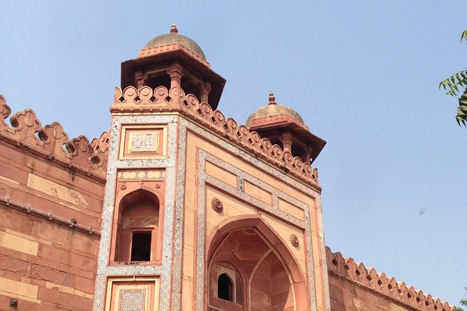 Private Transfer From Jaipur to Agra Including Fatehpur Sikri