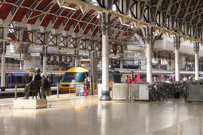 Private Transfers Between Luton Airport – London Paddington Train Station