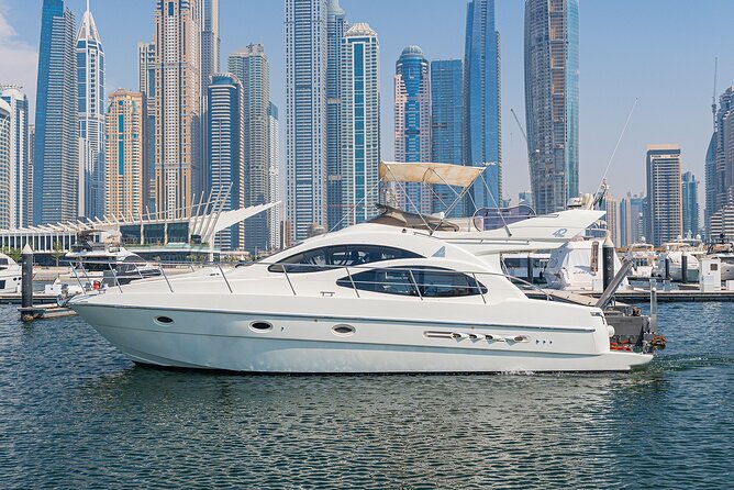 Private Yacht Rental – Azimut 42ft Luxury Yacht in Dubai