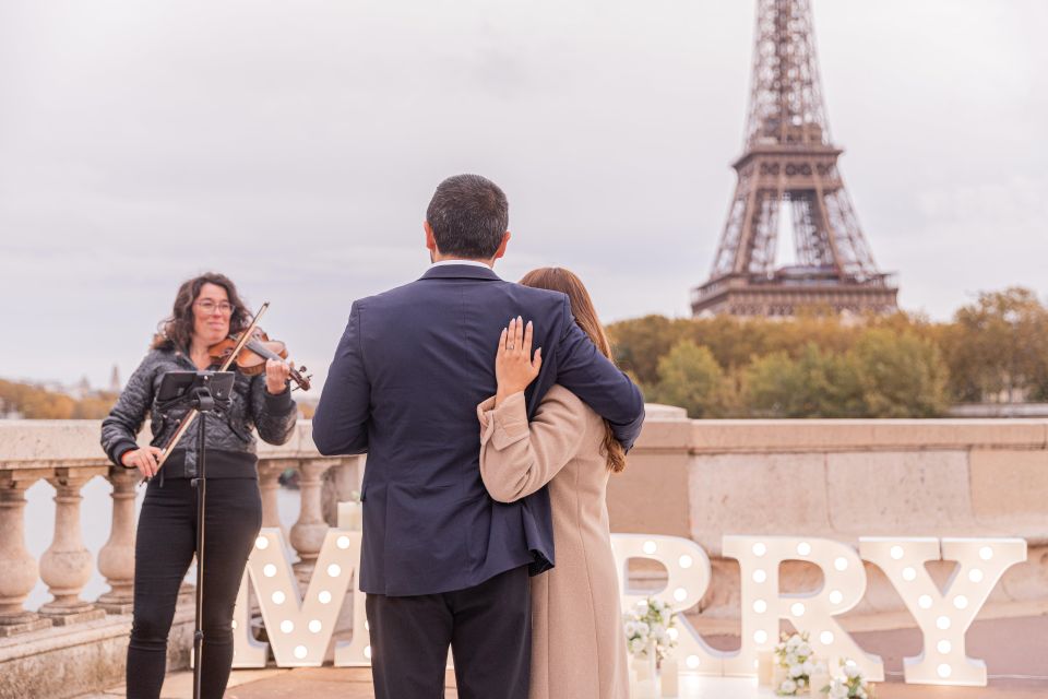 Proposal 'Marry Me' - Big Letters - Paris Proposal Planner - Stunning Location Options