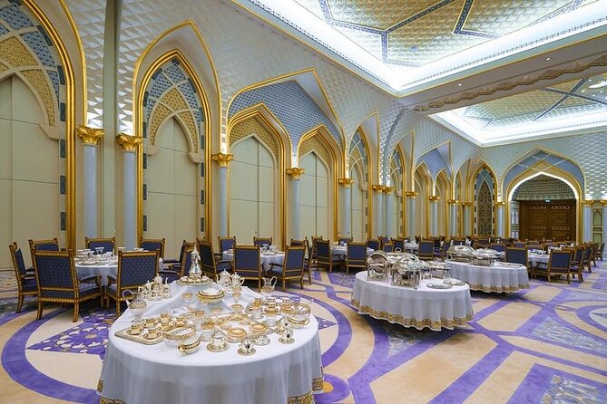 Qasr Al Watan and Sheikh Zayed Mosque Private Tour From Dubai