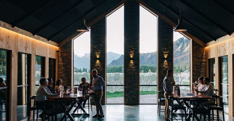 Queenstown: Valli Wine Tasting Experience