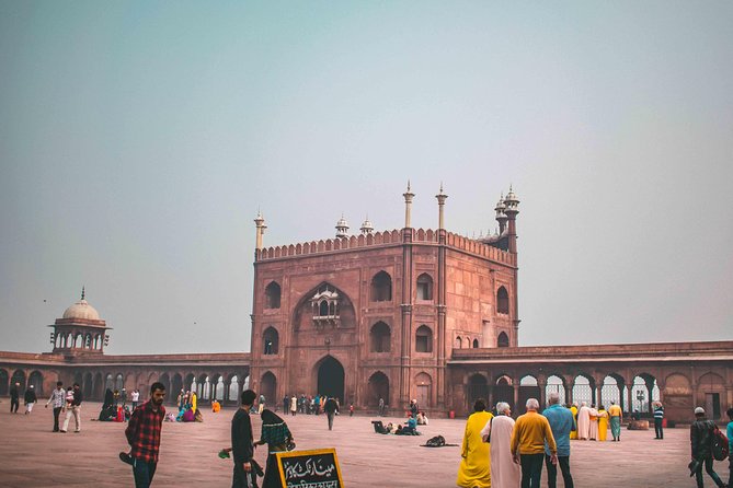Red Fort & Old Delhi: Half Day Heritage Walking Tour