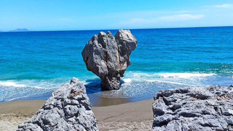 Rethymno Old Town – Preveli Beach – Kourtaliotiko Gorge