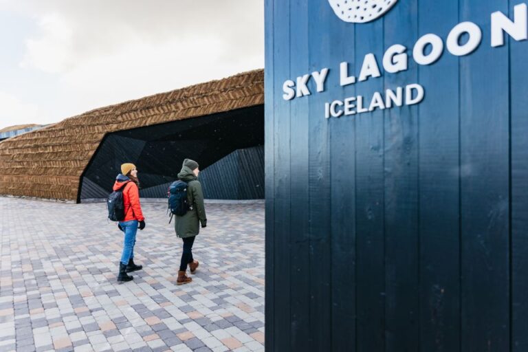 Reykjavik: Sky Lagoon Admission With Transfer