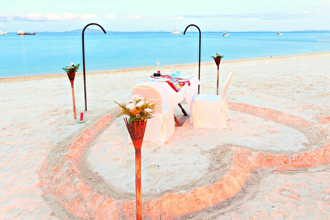 Romantic Dinner on a Private Beach in Dubai With Hotel Pick up