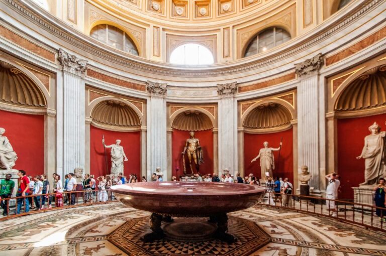 Rome: Vatican Museums, Sistine Chapel, and Basilica Tour