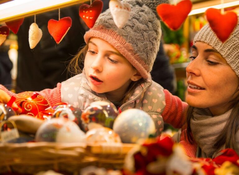 Rouen : Christmas Markets Festive Digital Game