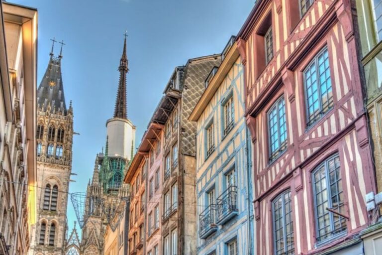 Rouen: Private Custom Tour With a Local Guide