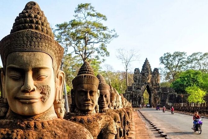 Round Trip Bangkok – Angkor Wat 3 Day 2 Night Package By Bus and Privet Vehicle