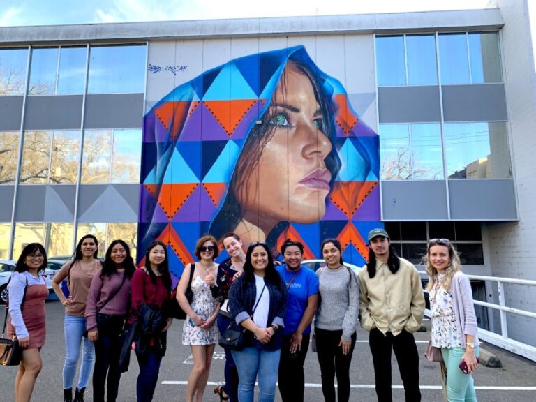 Sacramento: Downtown Mural and Art Guided Walking Tour
