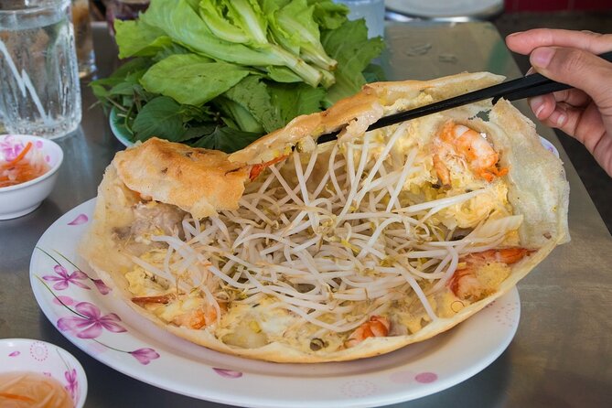 Saigon Street Food Walking Tour With Young Student