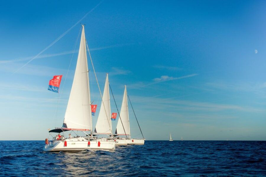 Sailing Experience, Sagrada Familia & Park Guell