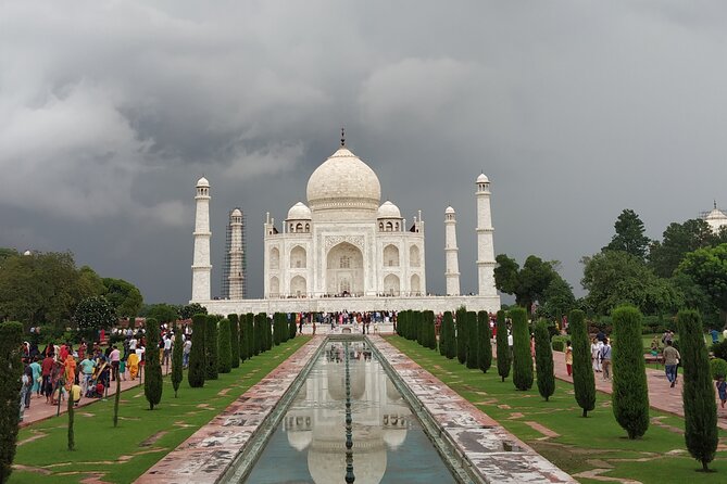 Same Day Agra Tour by Car From Delhi All Inclusive