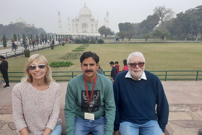 Same Day Agra Tour With Lunch and Entrance