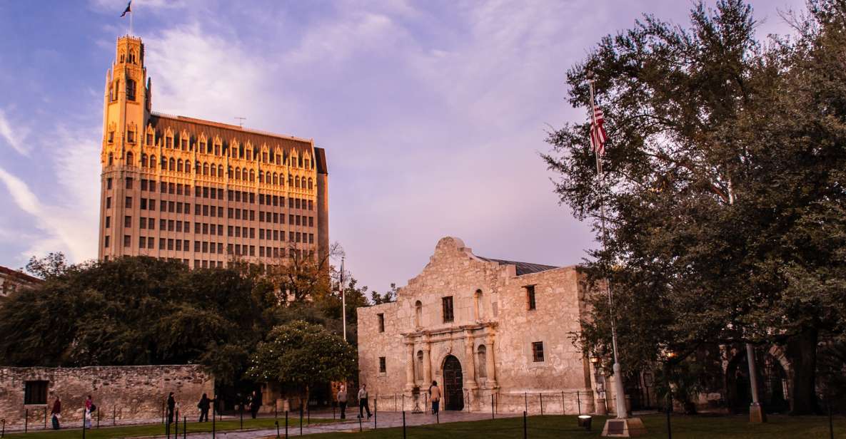 1 san antonio guided haunted pub crawl San Antonio: Guided Haunted Pub Crawl