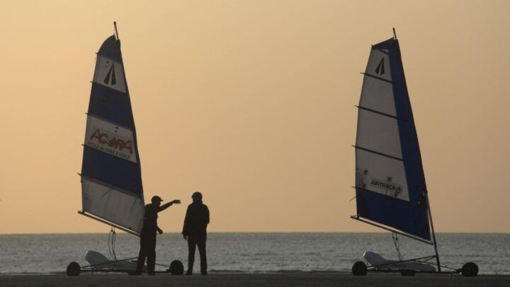 Sand Yachting Lesson On The Berck Beach - Booking Information