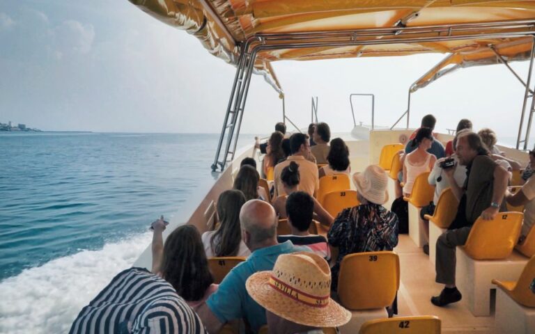 Santa Pola: Return Taxi Boat Ticket to Tabarca Island