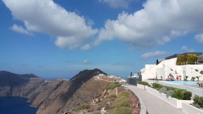Santorini: Caldera Hiking Tour From Fira to Oia