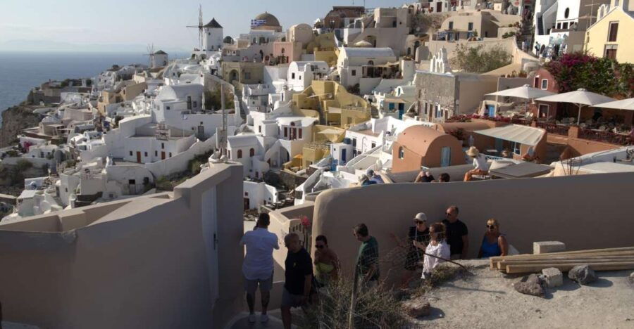 Santorini:2Hrs Wedding Proposal Photoshooting