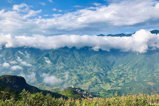 Sapa Trekking Trail 1 Day – Mountain & Terraced Rice Valley View