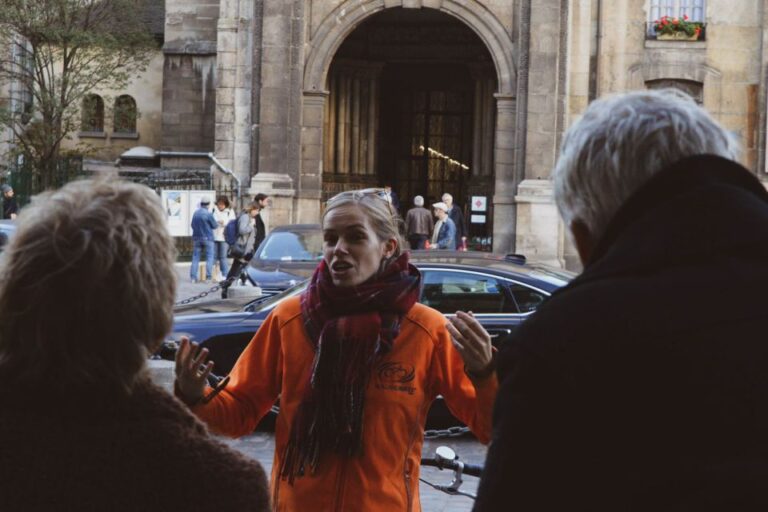 Secret Paris 3-Hour Bike Tour