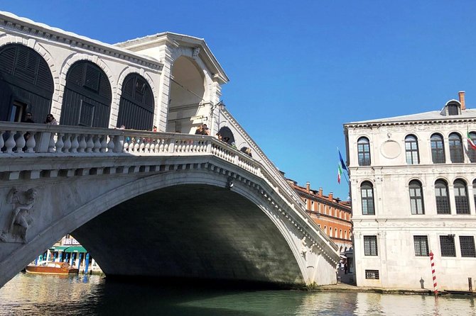 Secret Venice Walking Tour and Gondola Ride - Inclusions and Services Provided
