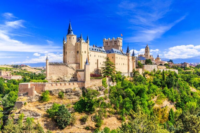 Segovia: Private Guided Tour With Flexible Route