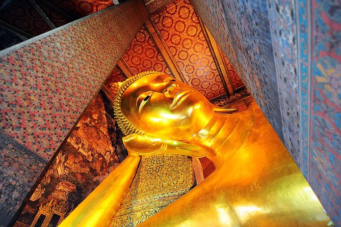 Selfie Bangkok City Tours Including Stopover at Famous Temples