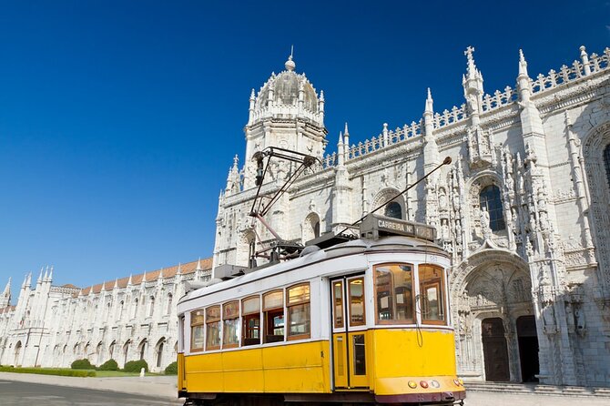 Senior Tourism – Private Tour Best of Lisbon, Sintra & Cascais