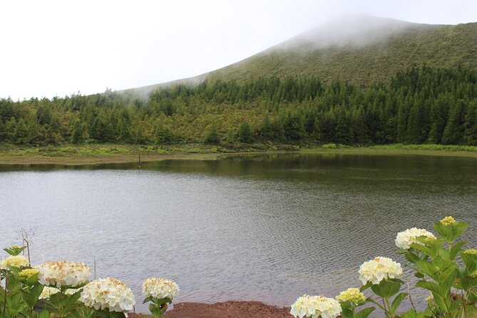 Sete Cidades Full-Day 4WD Tour From Ponta Delgada With Hiking