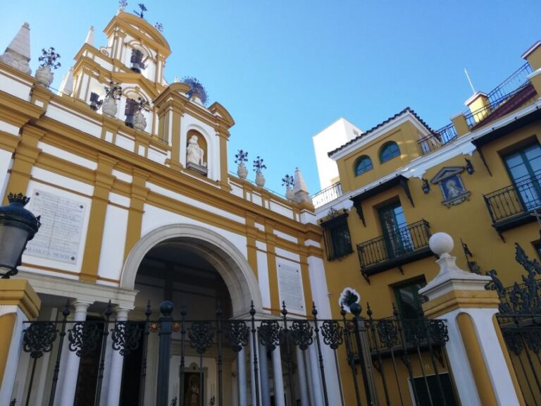 Seville: Entry Ticket to the Macarena Museum and City Tour