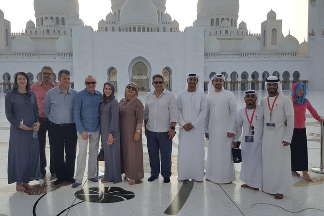 Sheikh Zayed Grand Mosque With Emirati