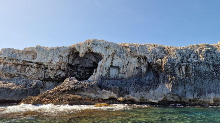 Siracusa:Ortigia & Sea Caves Boat Tour and Apertif at Sunset