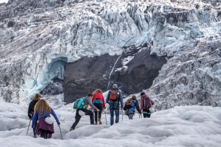 Skaftafell: Extra Small Group Glacier Adventure