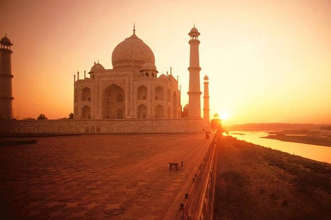 Skip the Line: Sunrise Taj Mahal & Agra Fort Tour From Delhi