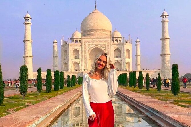 Skip-The-Line Taj Mahal Private Guided Tour
