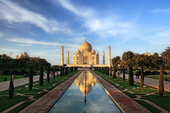 Skip The Line: Taj Mahal Tour From Jaipur With Drop At New Delhi