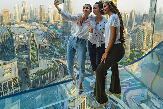1 sky views dubai with transfer Sky Views Dubai With Transfer