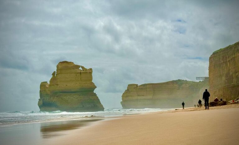 Small Group Great Ocean Road Reverse Trip Breakfast Incl.