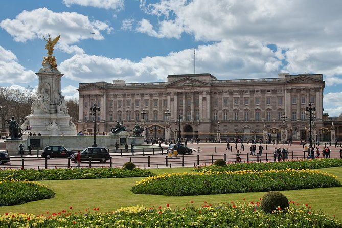 Small-Group Walking Tour of London