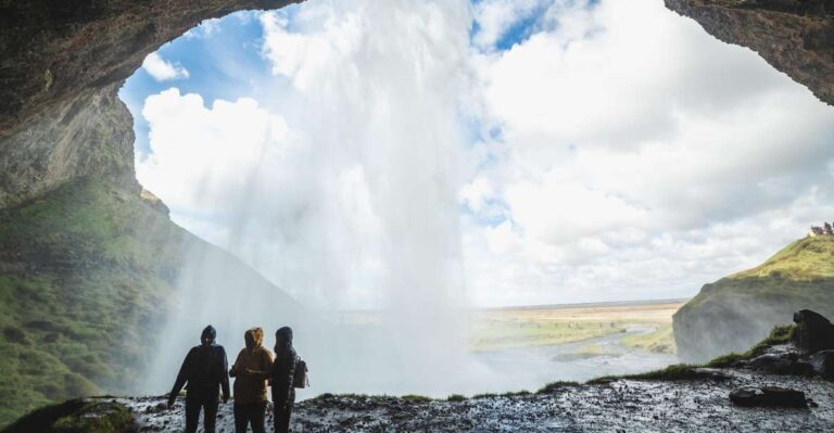 South Coast, Glacier Hike and Northern Lights Winter Tour