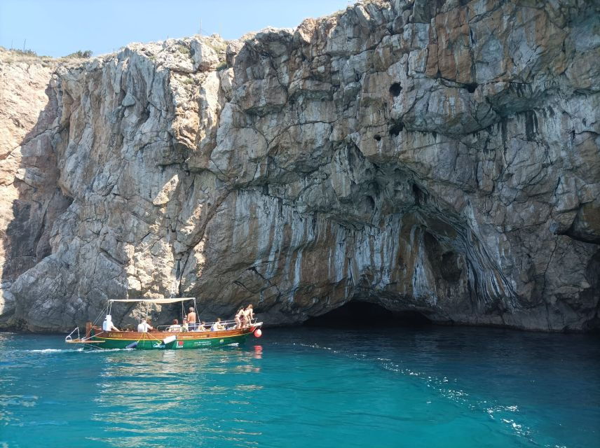 Sperlonga: Private Tour in The Grotta Azzurra